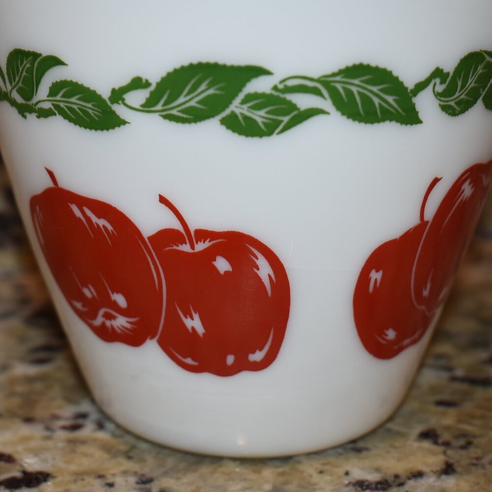 Vintage Hazel Atlas Milk Glass Mixing Bowl - Apples Design - Picture 2 of 4